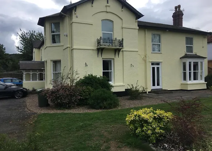 Winston Manor Guesthouse Rooms